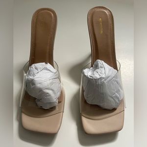 Pretty Little Thing High Heel nude sandal size 7 worn once